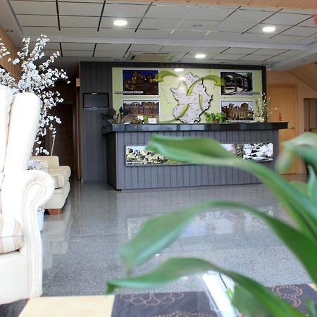 Hotel Los Barruecos By Croma Malpartida de Cáceres المظهر الخارجي الصورة