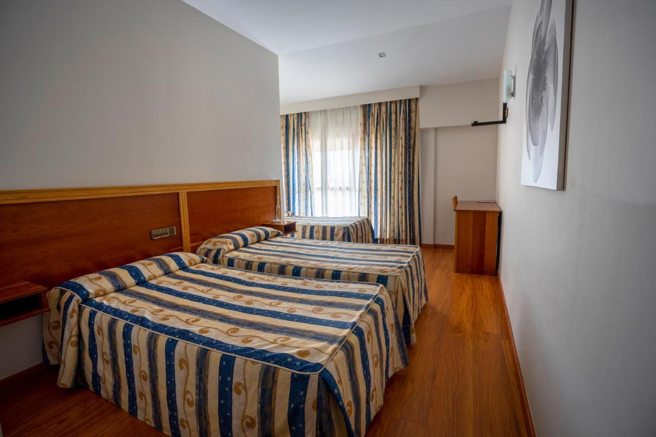 Hotel Los Barruecos By Croma Malpartida de Cáceres المظهر الخارجي الصورة