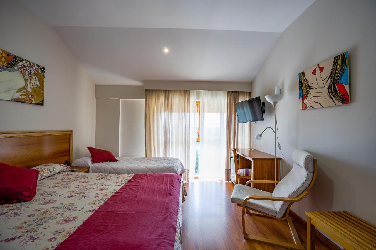 Hotel Los Barruecos By Croma Malpartida de Cáceres المظهر الخارجي الصورة