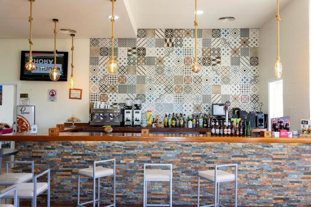 Hotel Los Barruecos By Croma Malpartida de Cáceres المظهر الخارجي الصورة