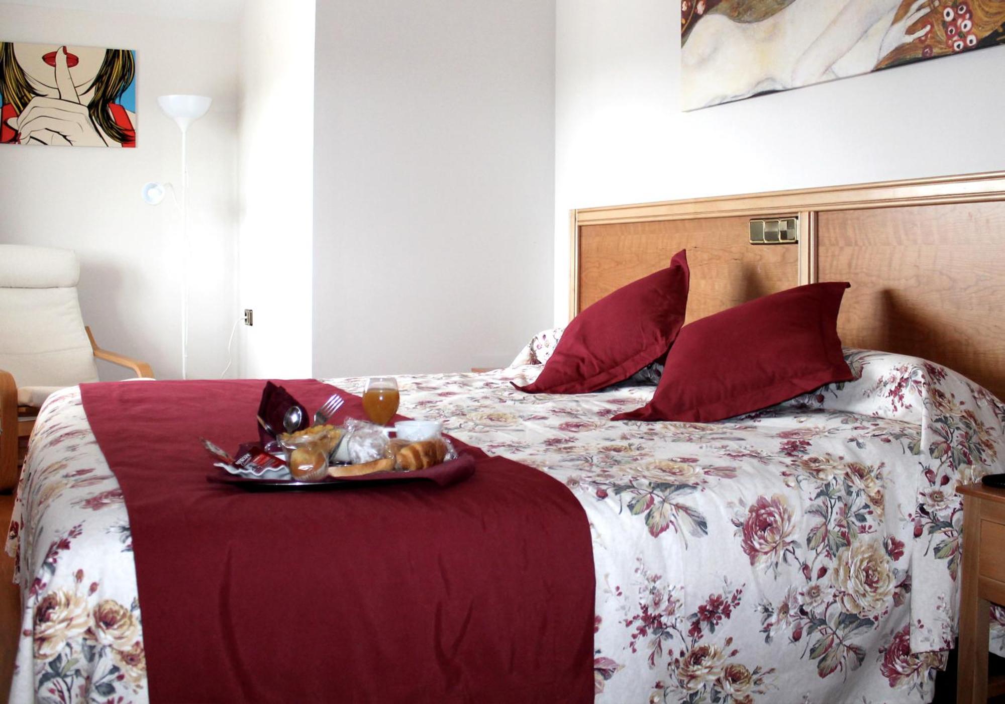 Hotel Los Barruecos By Croma Malpartida de Cáceres المظهر الخارجي الصورة